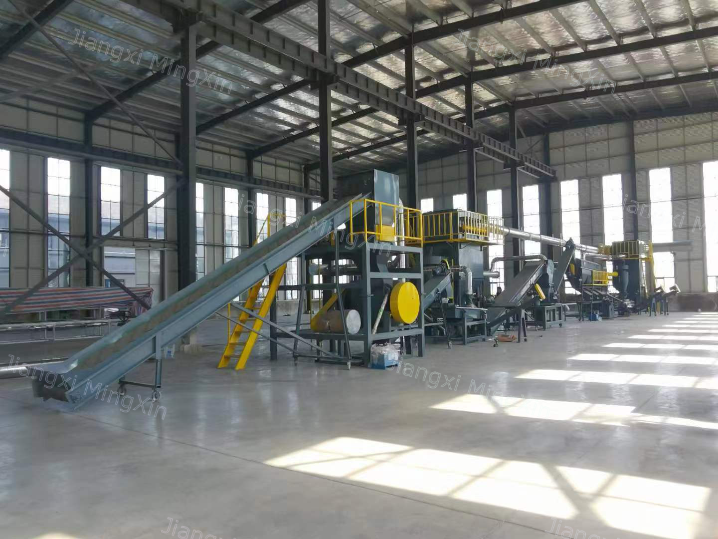 500 Kg/h Lithium Battery Recycling Machine in China